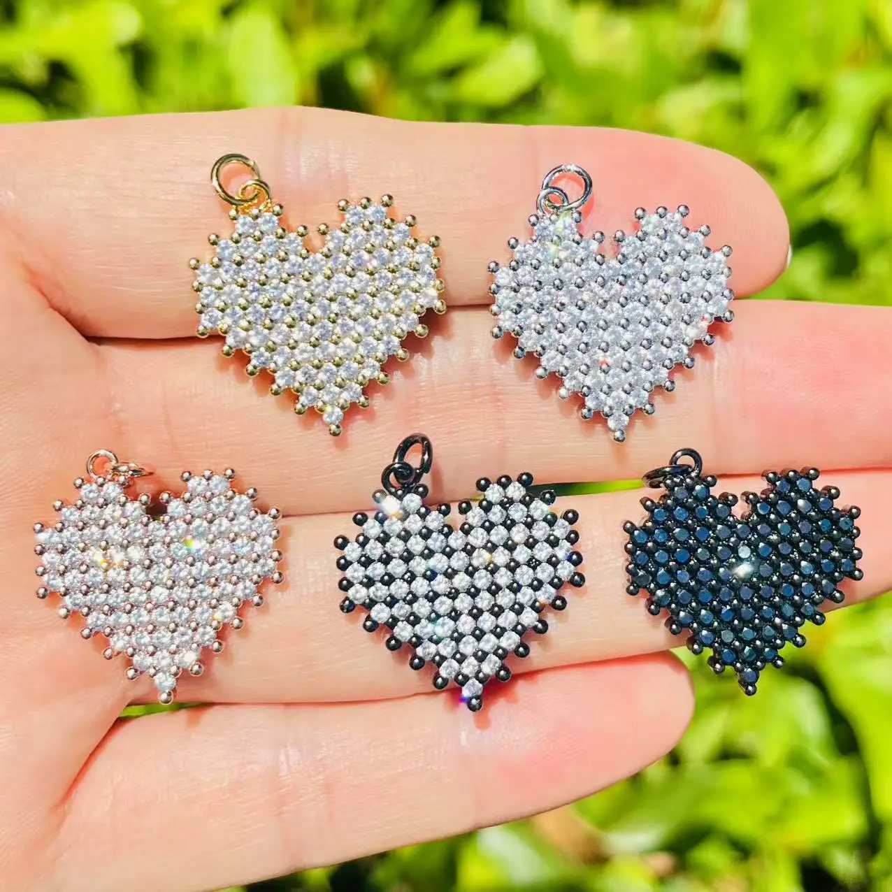 

5Pcs Zircon Pave Copper Heart Charm Dazzling CZ Jewelry Pendant Findings for DIY Bracelets & Necklace Handcrafting