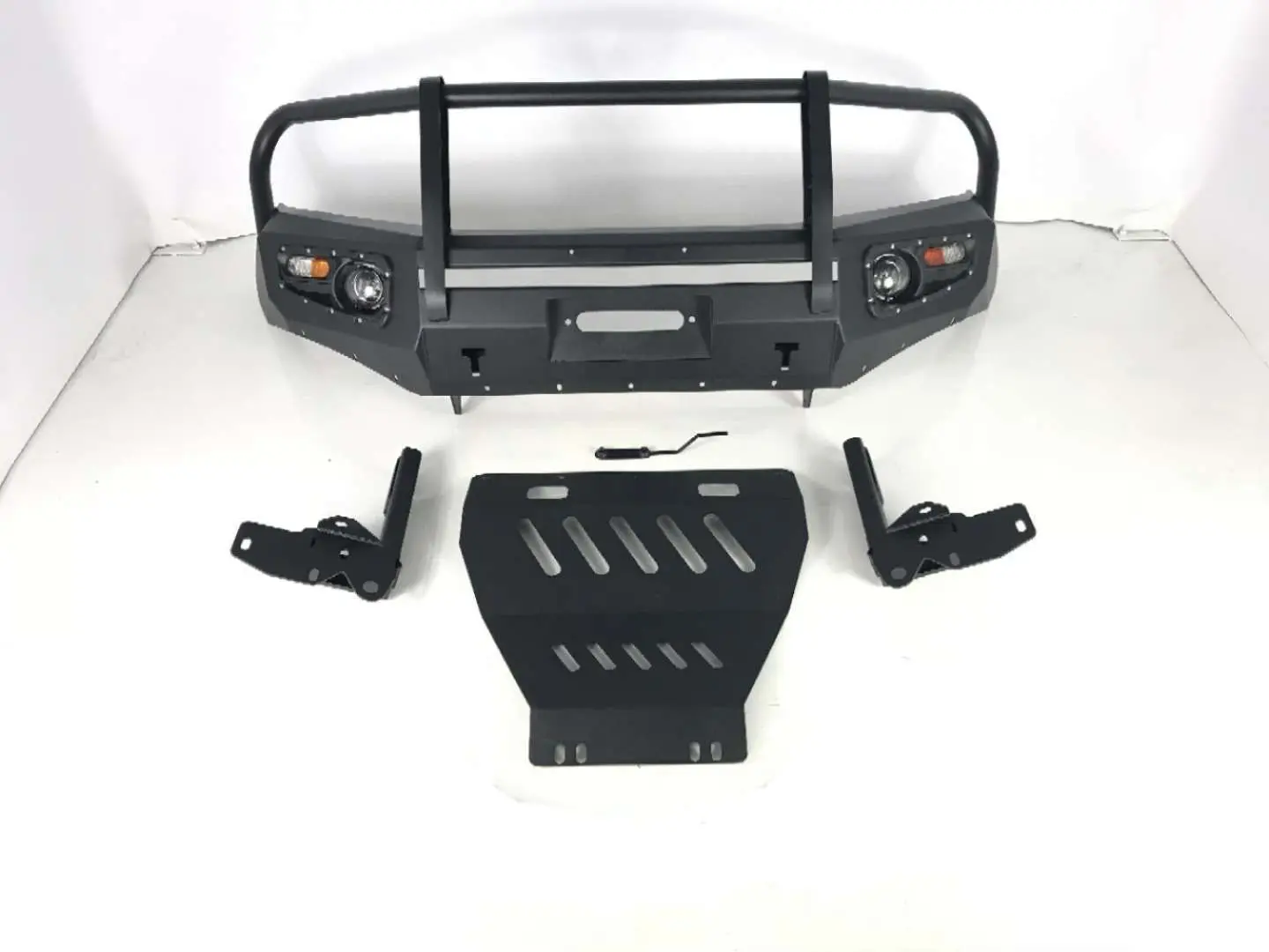 Adecuado para parachoques delantero Nissan Navarra