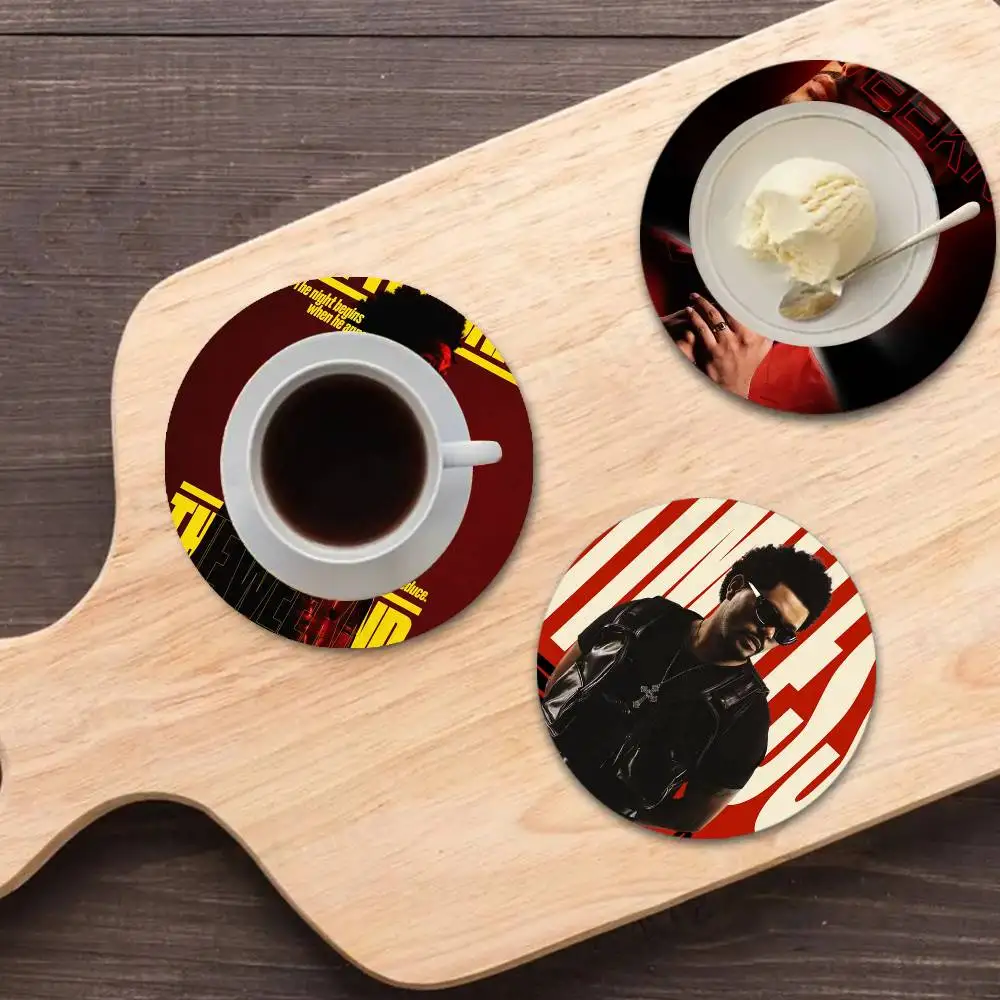 Pop Singer T-The W-Weeknd Printed Coasters Suitable for Daily Family Party Decoration, Office, Non-Slip Wooden Coasters