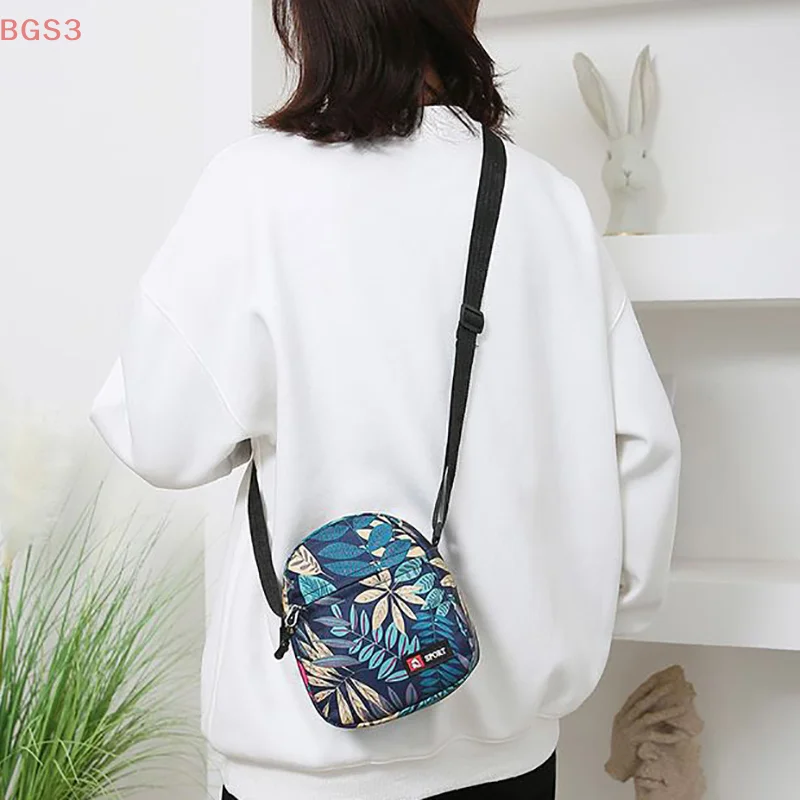 

Portable Canvas Mobile Phone Bag Trendy Women Crossbody Bags Student Versatile Small Shoulder Bag Multi-Functional Storage Bag