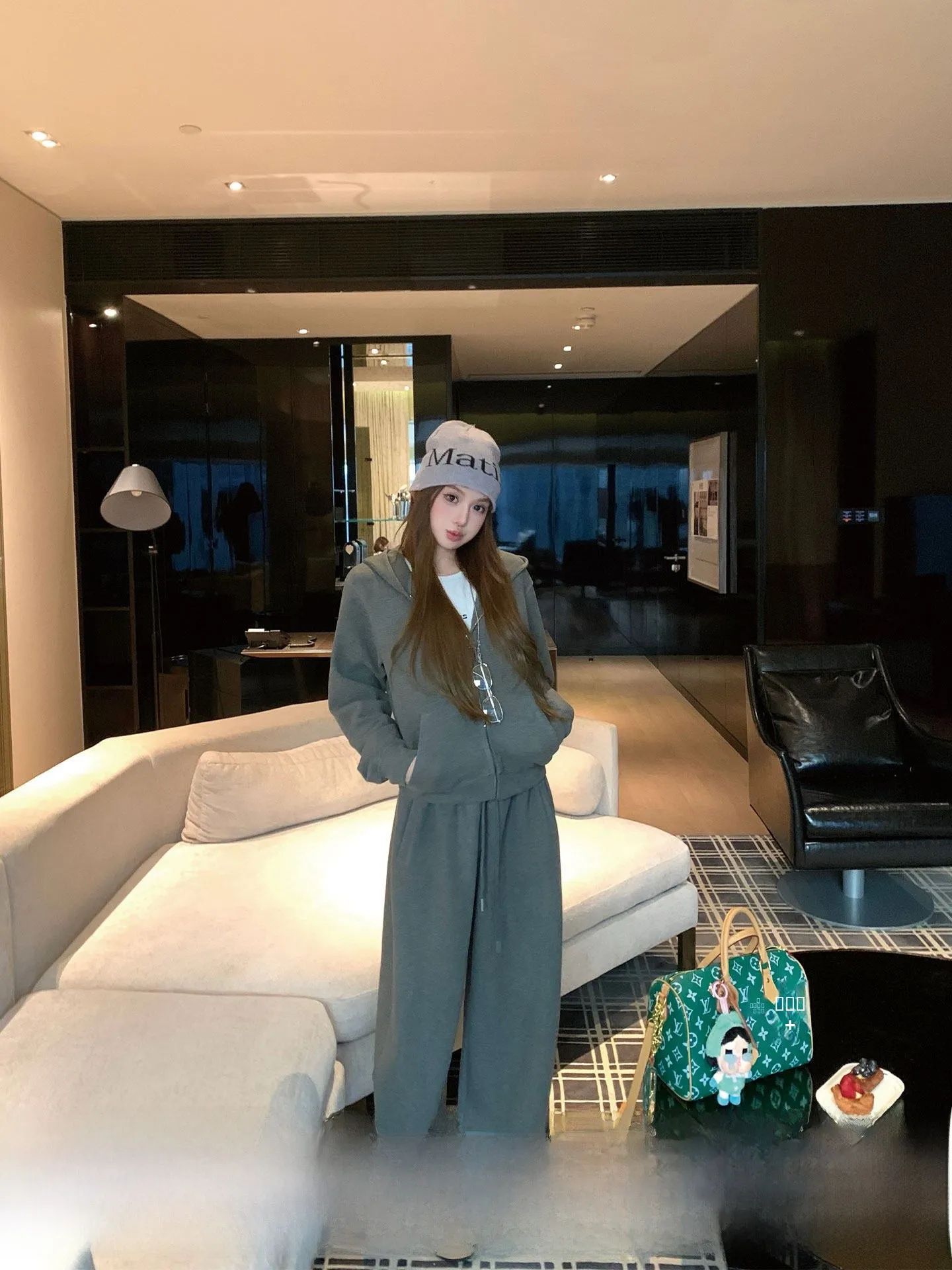 

Удобный осенний комплект: худи и свободные брюки с широкими штанинами для женщин, повседневный, с длинными рукавами, на молнии