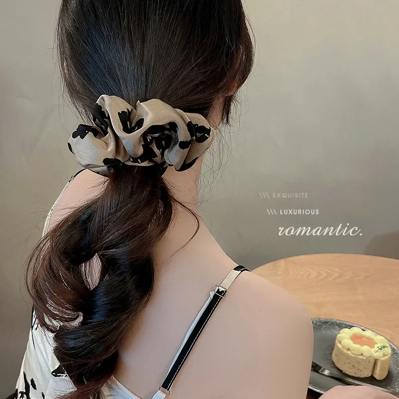 Korean Retro Woman Flower Printed Elastics Hair Band Solid Color Scrunchies Hair Ties Rope Ladies Ponytail Hold Hair Accessories