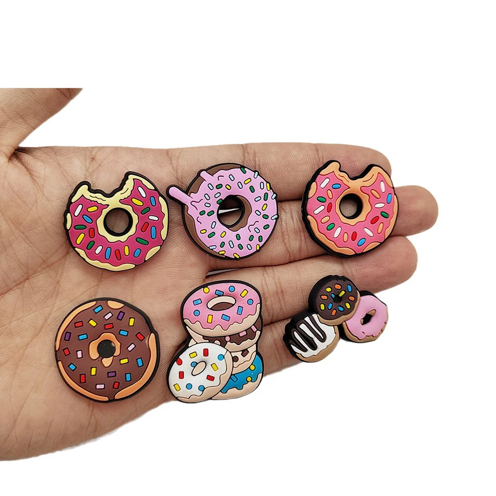 1-9 Buah Aksesori Jimat Sepatu Anime Lucu untuk Sandal Klasik, Tas Ransel, Casing Ponsel, Dekorasi Sepatu, Gesper, Hadiah Natal