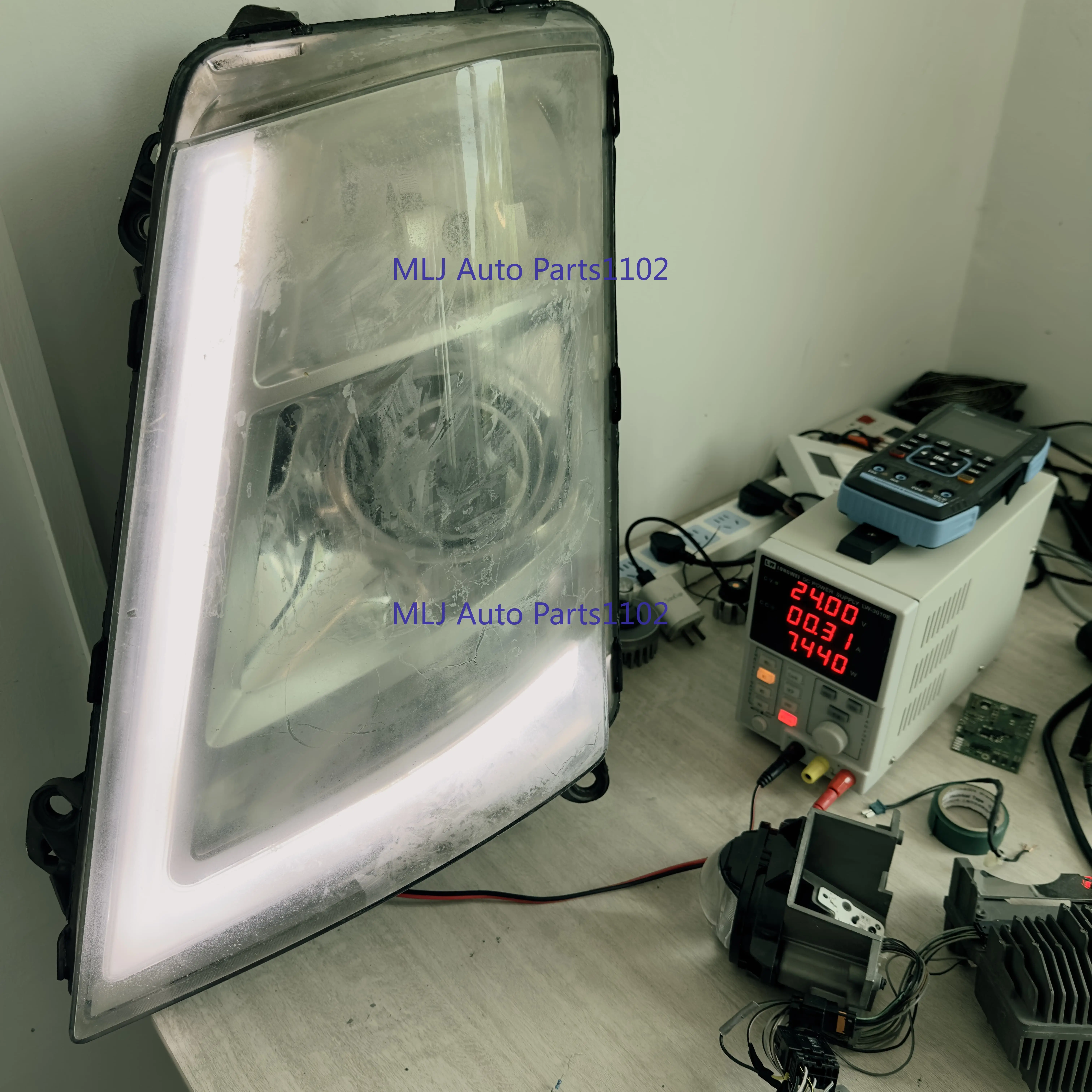 

New For Volvo Trucks FH4 FM4 LED Angel Eye Chip 82355055 Vol509 Daytime RunningLight Control Unit Module Headlight Ballast