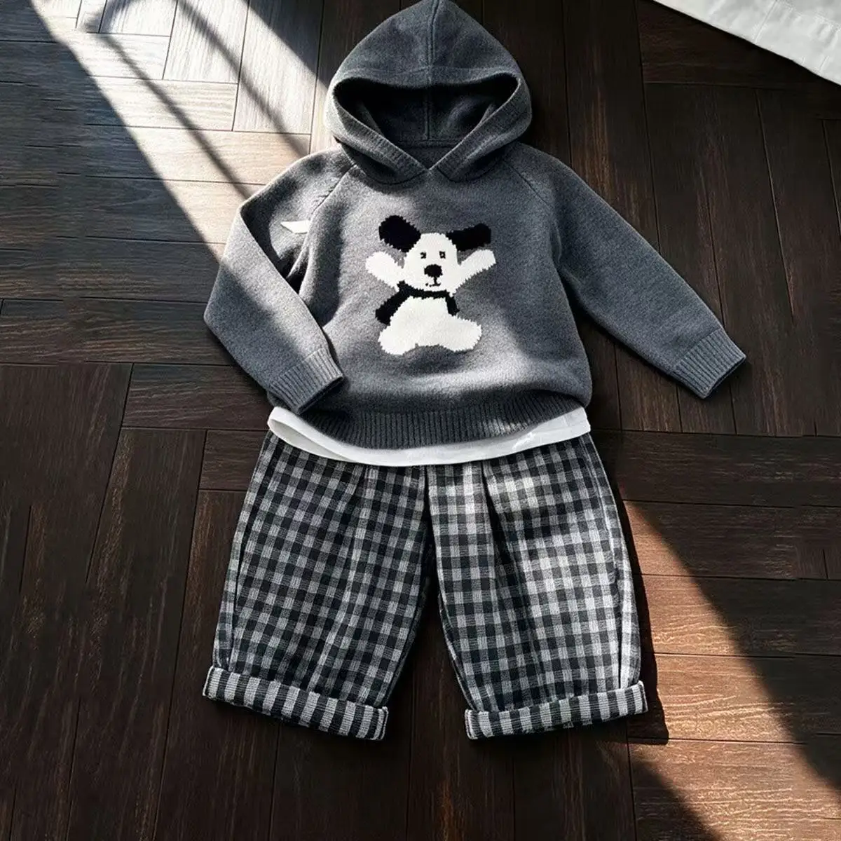 Spring and Autumn Boys' Set New Children's Grey Cartoon Knitted Hooded Sweater+Plaid Straight Leg Pants Two Piece Set 90-120cm