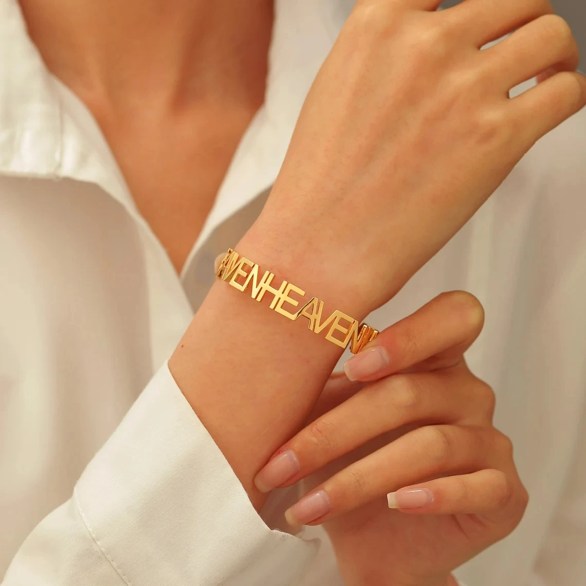 

Customized Name Wide 10mm Bangles for Women Men Stainless Steel Personalized Name Cuff Bangle Birthday Christmas Jewelry Gift