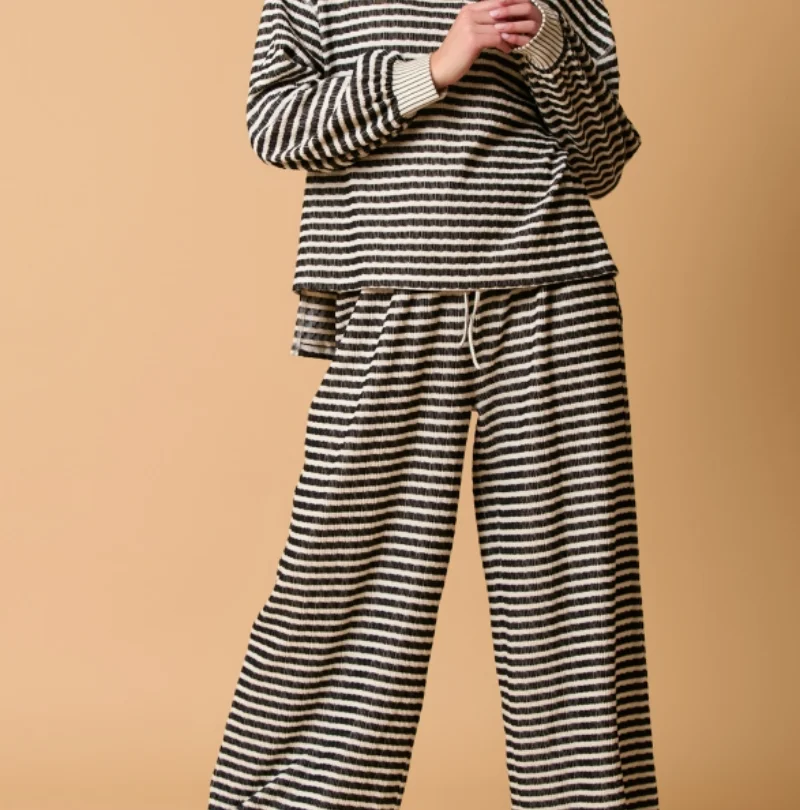 New color blocking striped V-neck long sleeved pants two-piece fashionable casual suit for women