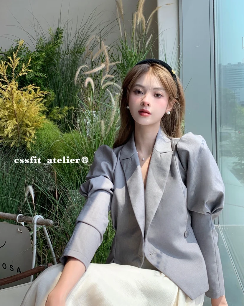 

Женский костюм Chil Sung: универсальный асимметричный топ с рукавами-фонариками и эффектом утяжки на талии, весенний, для повседневной носки, с длинными рукавами