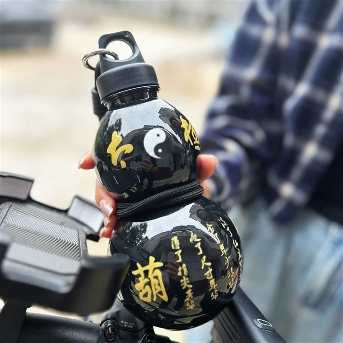 زجاجة مياه القرع A71P، زجاجة مياه الشرب العصرية، زجاجة مياه القرع الكلاسيكية للأبطال الصينيين القديم باللون الأحمر