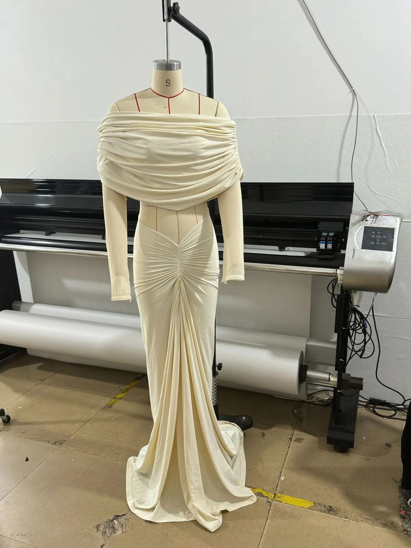 베이지 여성용 프롬 드레스 섹시한 오프숄더 긴 소매 러플 롱 쉬스 파티 가운 가을 정장 웨딩 게스트 생일 드레스