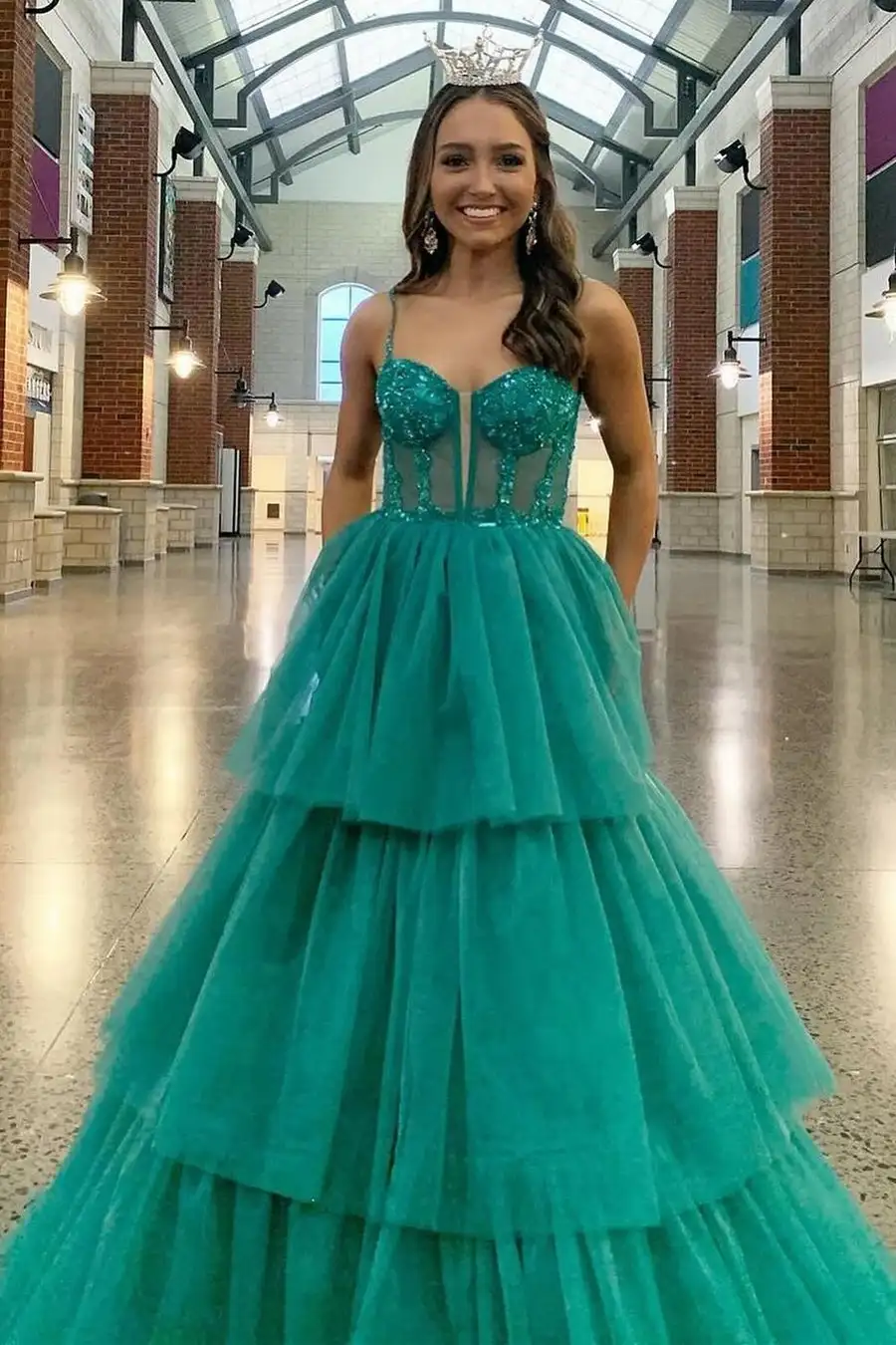 Vestidos de graduación escalonados de tul, escote Corazón, tirantes finos, sin mangas, Espalda descubierta, vestido de pastel, vestidos de fiesta de boda elegantes