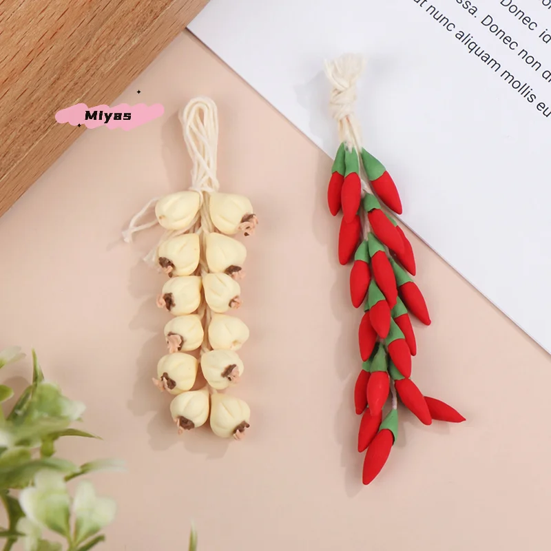 

Miniature Dollhouse Garlic Chili Pepper Whole String Condiment Kitchen Food Model 1:12 Scale Living Scene Decor Toy