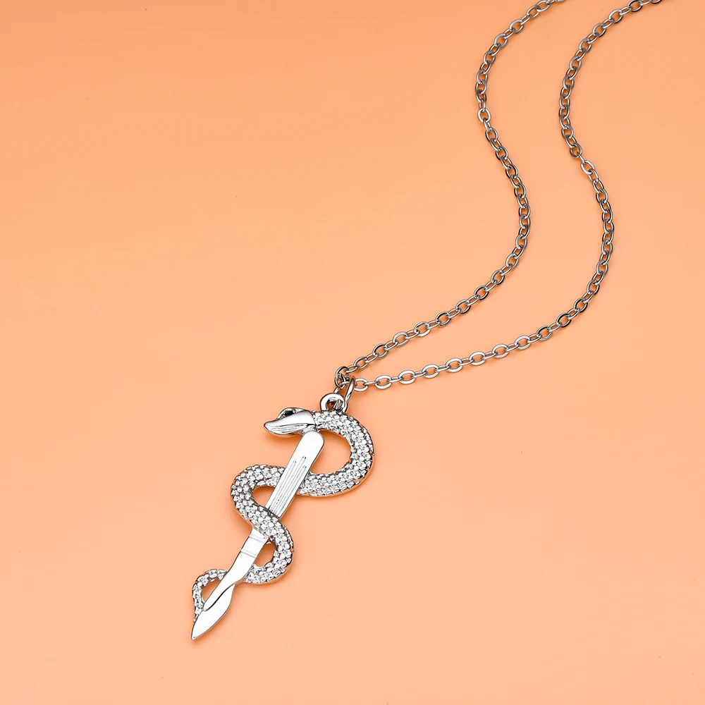 Hanreshe Silver Plated Snake Scalpel Pendant Necklace Medical Surgeon Doctor Nurse Quality Exquisite Surgical Jewelry Necklaces