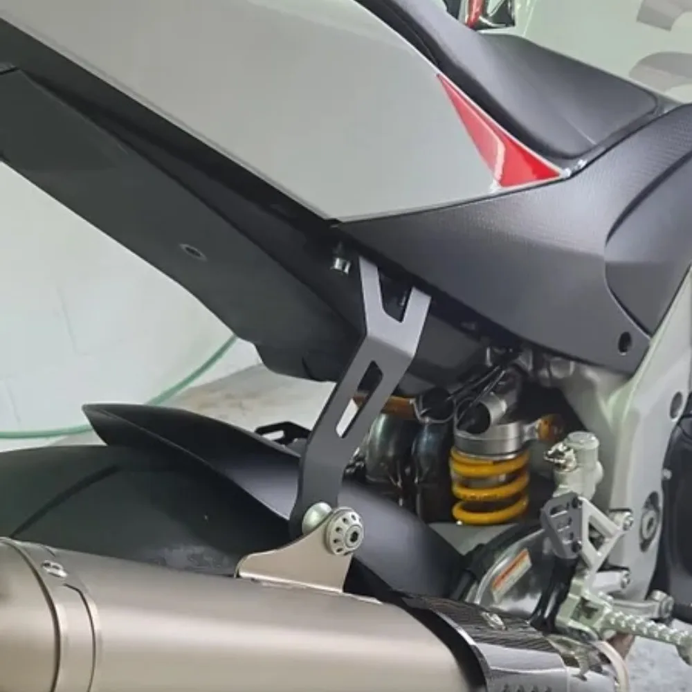 2026 2025 For Aprilia RSV4 Tuono V4 2021 2023 2024 Motorcycle Exhaust Hanger Bracket Black Accessories Muffler Support Factory