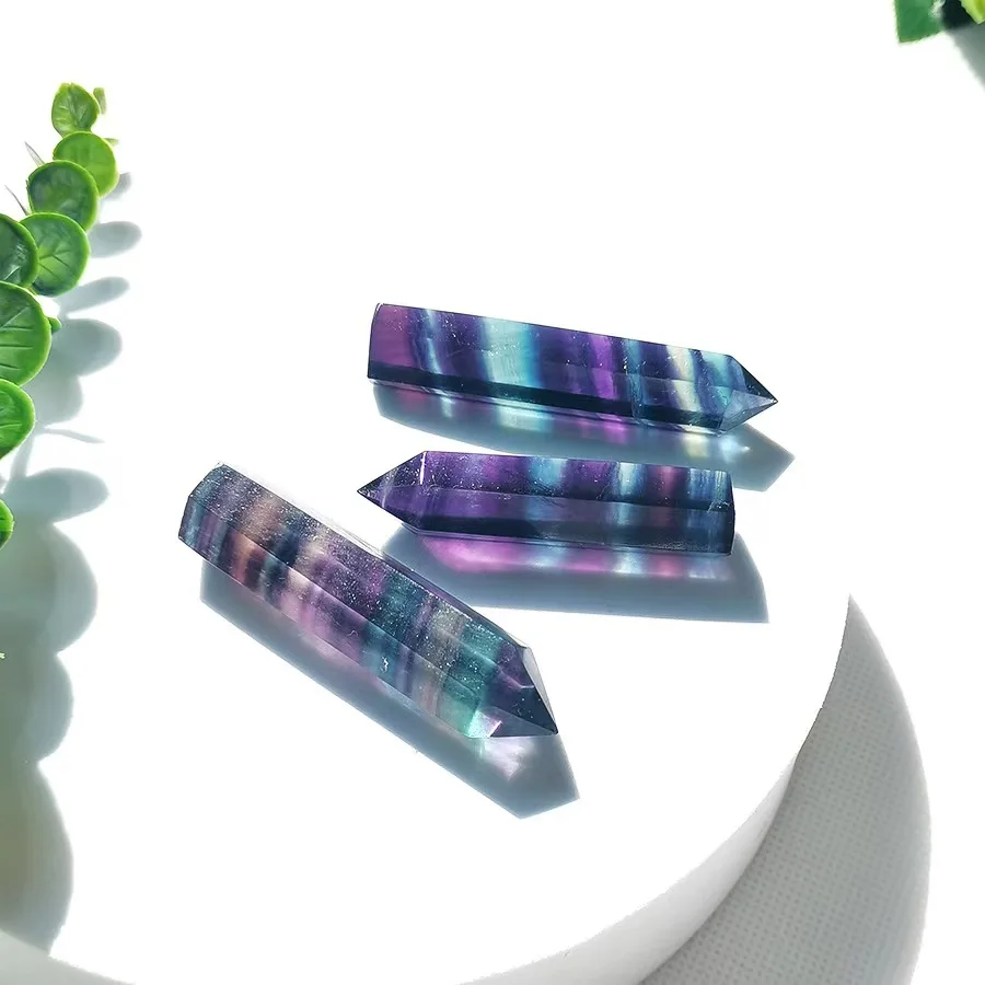 1 Stück Natürlicher Kristall Regenbogen-Fluorit-Spitze Reiki-Heilstein Sechseckige Prismen Obelisk-Stab Energiemeditation – Detail 2