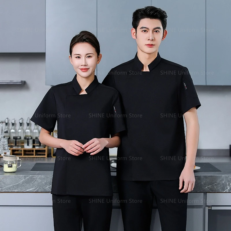 ผู้ชายแขนสั้น Chef ชุดครัวแจ็คเก็ตผ้ากันเปื้อนสีขาวเสื้อผ้าทํางานโลโก้ Chef กางเกงขาสั้นฤดูร้อน Breathable ร้านอาหาร Chef Coat