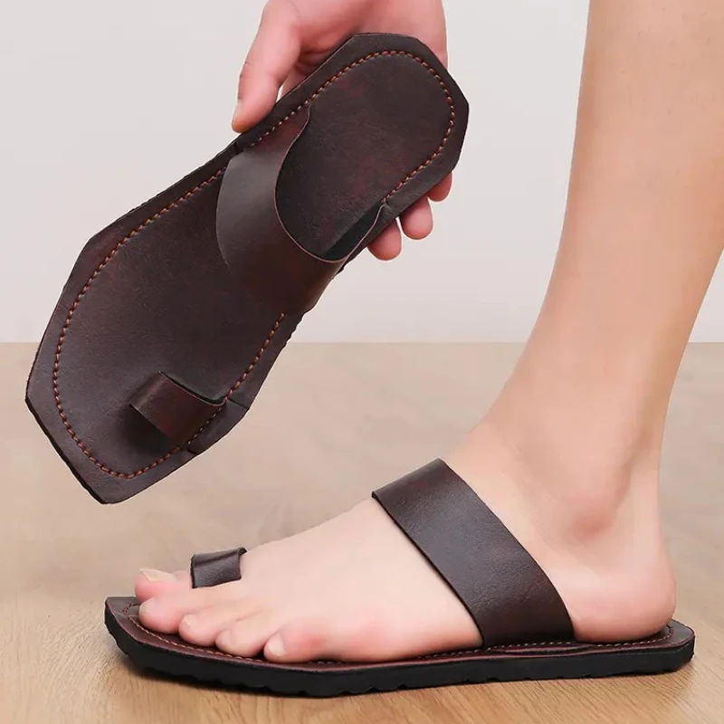 

Men's comfortable, fashionable, versatile, and popular casual beach shoes with flat soles