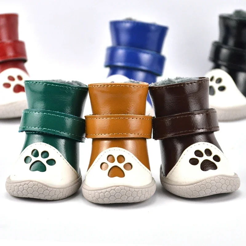4Pcs 애완 동물 강아지 신발 겨울 눈 부츠 따뜻한 안티 슬립 조절 가능한 단독 소프트 보호 발 강아지 신발 새로운 도착