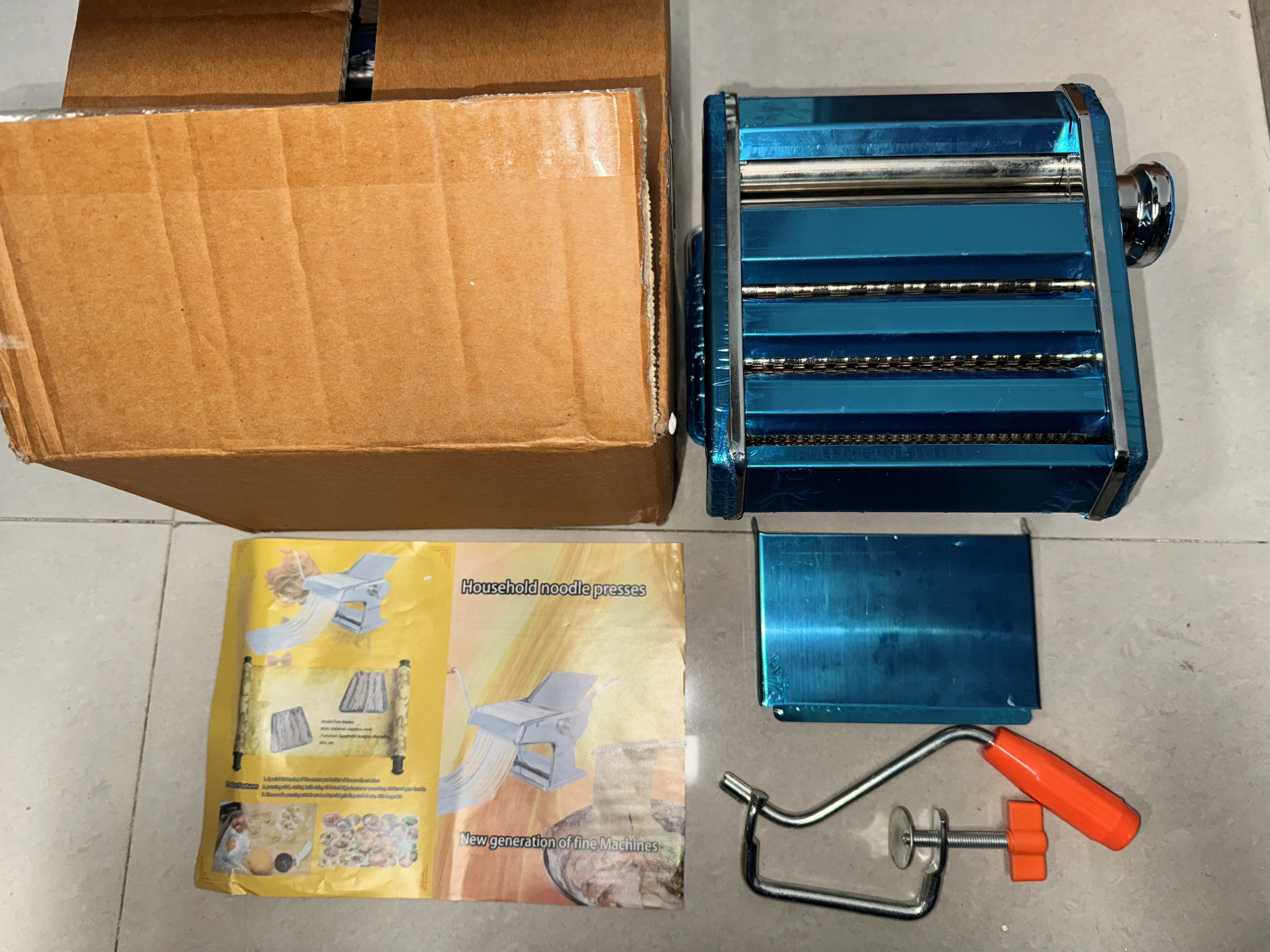Stainless Steel Manual Dough Presser Noodle Maker Dumpling Wonton Wrappers Machine with Adjustable Thickness Settings