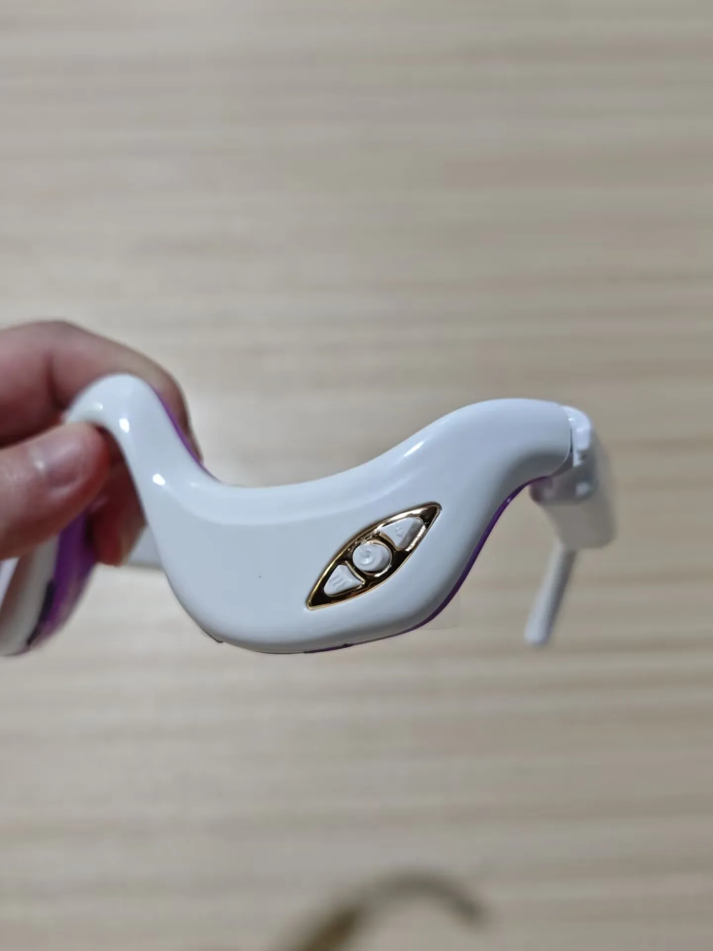 

3D Eye Relaxation Massager | Dark Circle & Wrinkle Fighter | Rechargeable Spa Treatment