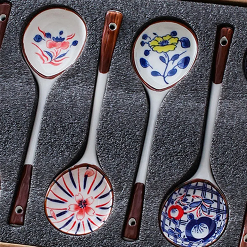

High-value Gift Box Set For Company Opening Accompanied By A Gift Of Long Handled Soup SpoonJapanese Hand-painted Ceramic Spoon