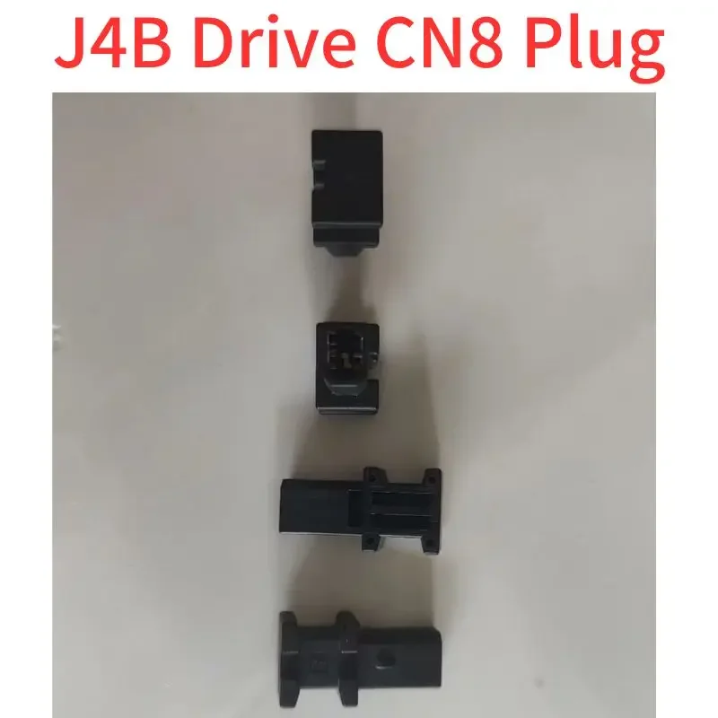 

Second-hand J4B drive CN8 plug, this is the STO plug for the drive, without this plug the drive will alarm and fail to operate