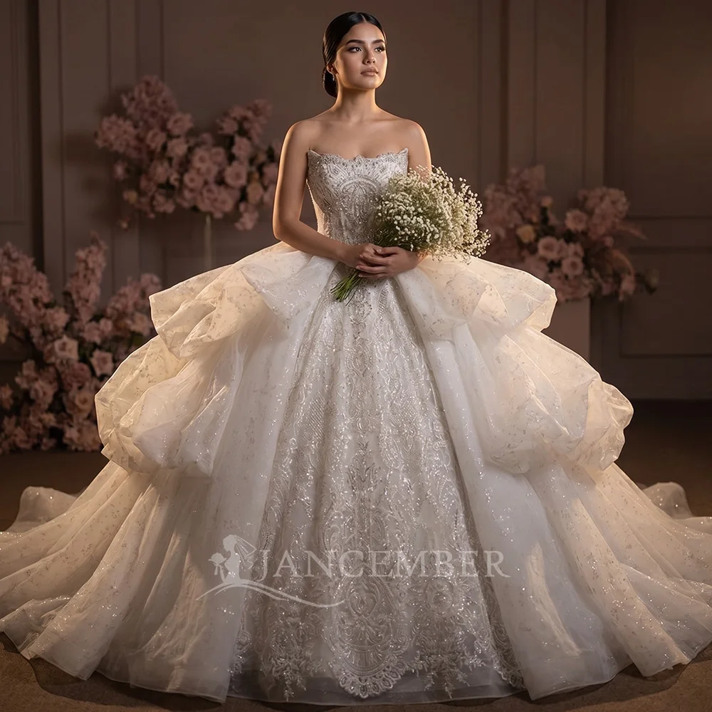 

Luxurious 2026 Princess Ball Gown Wedding Dresses Lace Tiered Bridal Gowns Chapel Train Strapless Customized Vestido De Noiva