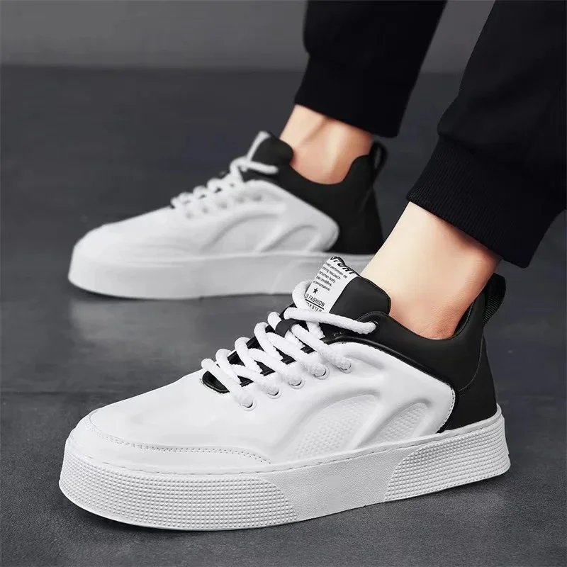 Men's Casual Sneakers Fashion Skateboard Shoes Outdoor Anti slip Wear-resistant Sports Shoes For Men White Platform Running Shoe