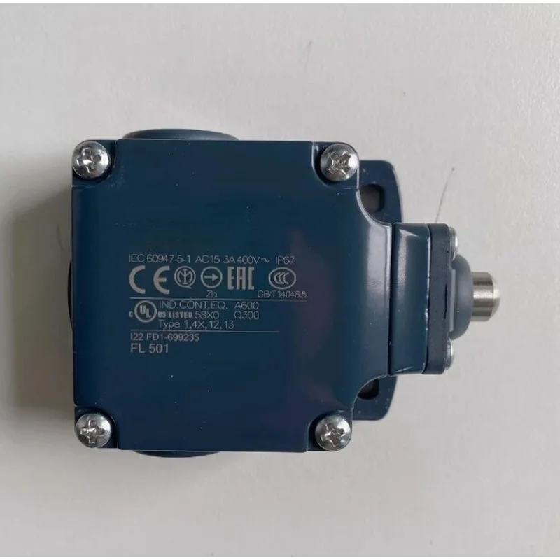 1PCS NEW FOR PIZZATO Limit switch FL501