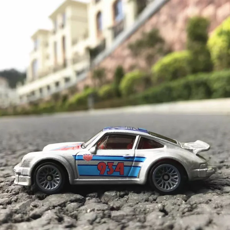 รถของเล่นฮอตวีลส์ อัลลอยด์ สปอร์ตคาร์ มินิ เอฟวัน รุ่นรถแข่ง ของเล่นตั้งโชว์บนโต๊ะทำงาน ของขวัญวันเกิด วันคริสต์มาส เสริมโชคลาภ รถสะสม