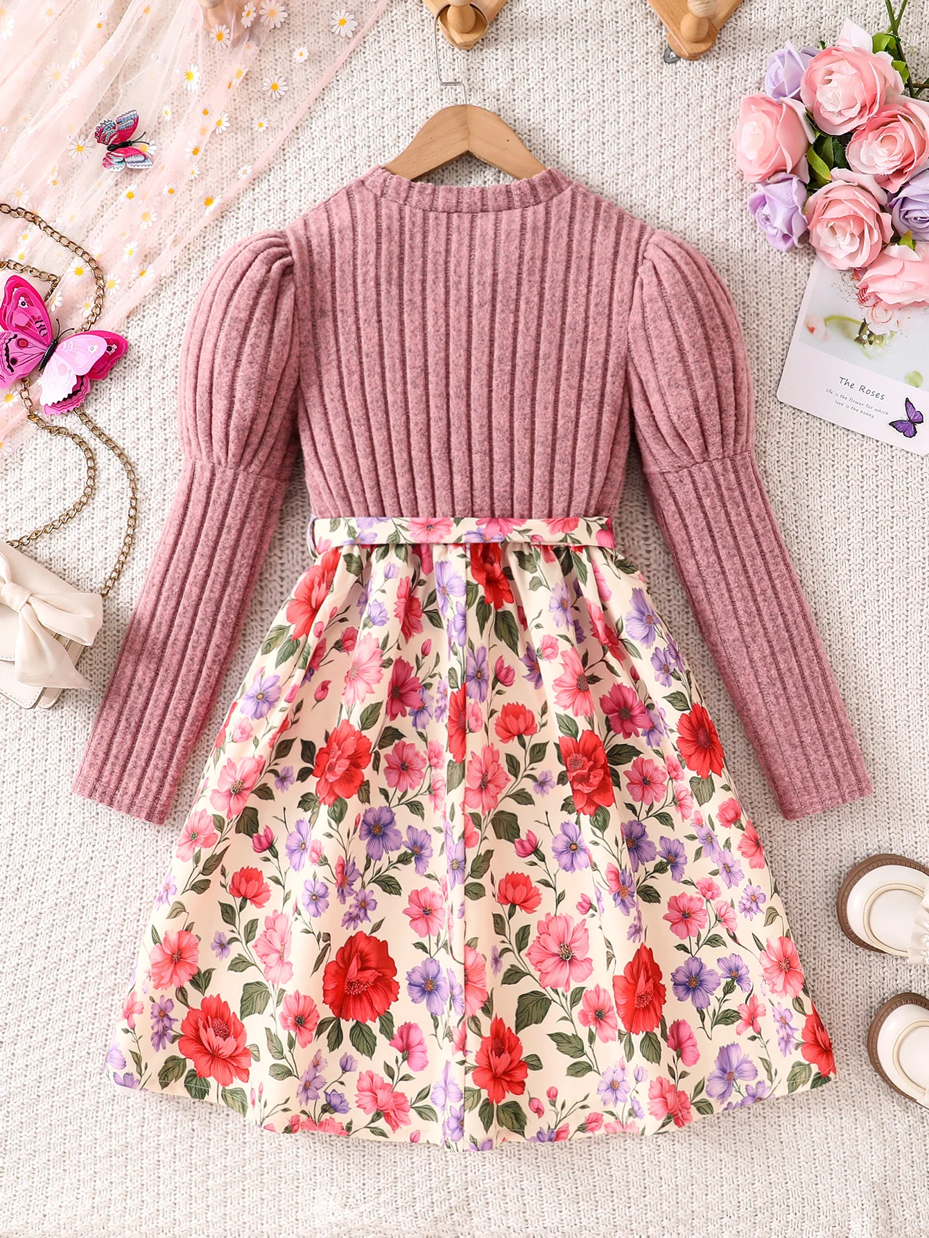 فستان بناتي كاجوال كاجوال بأكمام طويلة مزين بالزهور مع فيونكة لشد الخصر وأنماط الربيع والخريف والشتاء. فستان منسوج بأكمام منتفخة ومضلع غير منتظم للفتيات الأوروبيات والأمريكي. فستان الأميرة المطبوع بالزهور أنيق وحلو للفتيات المراهقات، فستان المظلة، فستان مرقع للفتيات، مناسب للأعمار من 8 إلى 10-11-12، مناسب للارتداء اليومي، والحفلات، والهدايا العطلات، والحفلات