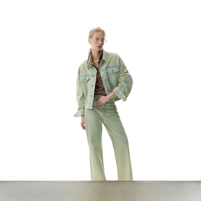 

Комплект Loala Office Design Sensation: джинсовый топ с воротником и джинсы с высокой талией из эластичного хлопка для женщин