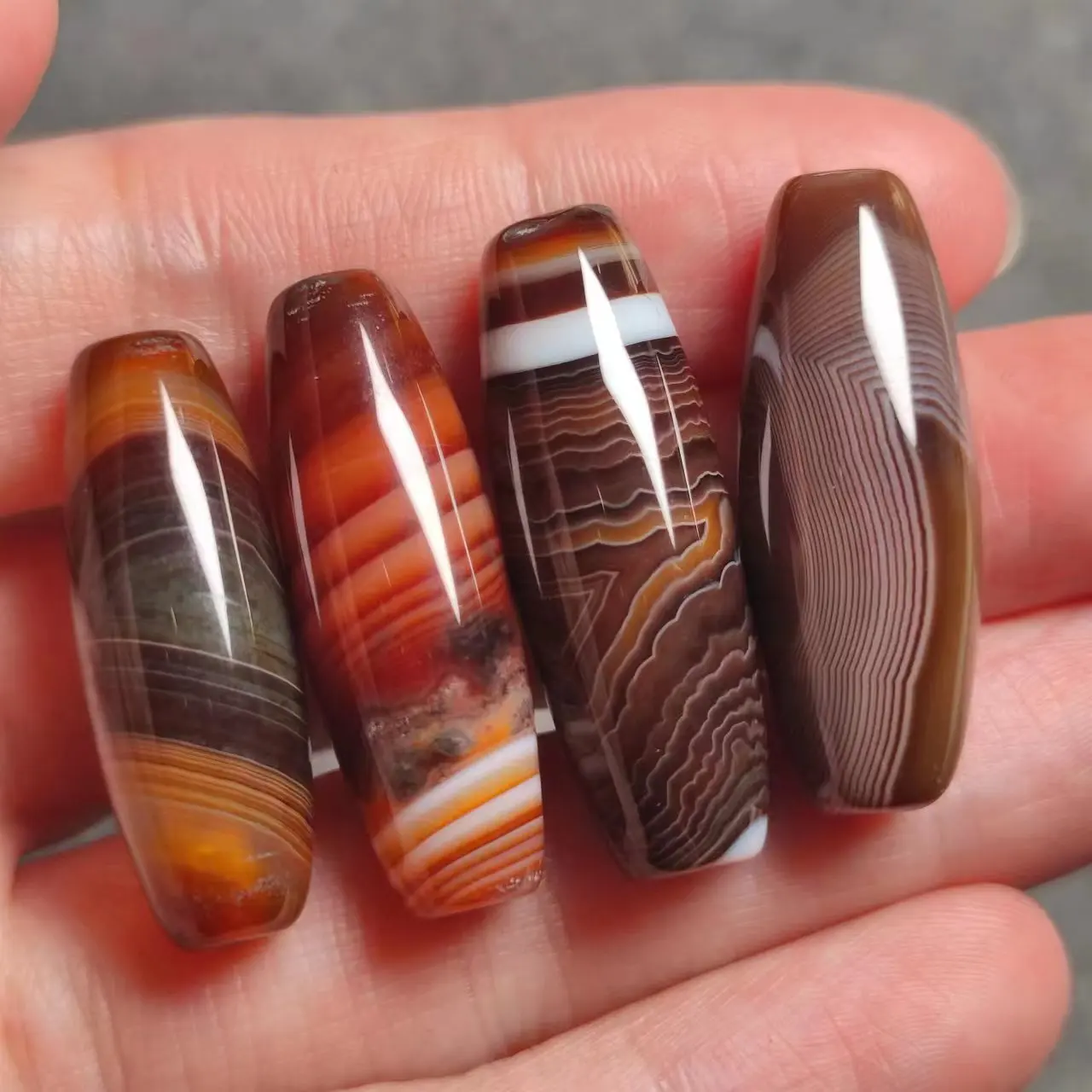 1pcs/lot Selected natural sugar color silk agate dzi Barrel beads Unique pattern Pretty pendant Accessories jewelry handiwork