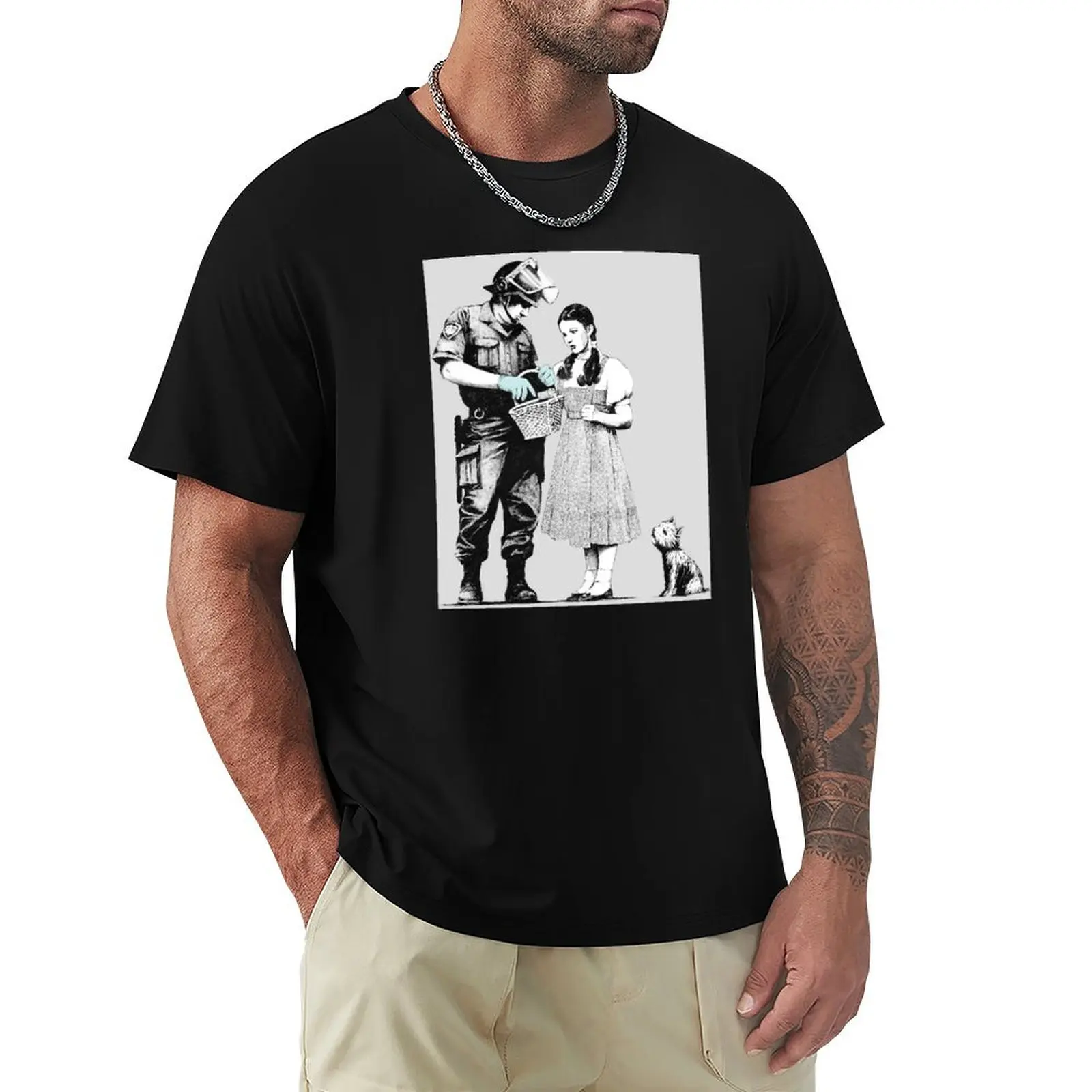 Camiseta con estampado de grafiti de Banksy Stop and Search Dorothy y Toto y oficial de policía, camiseta informal de verano de talla grande