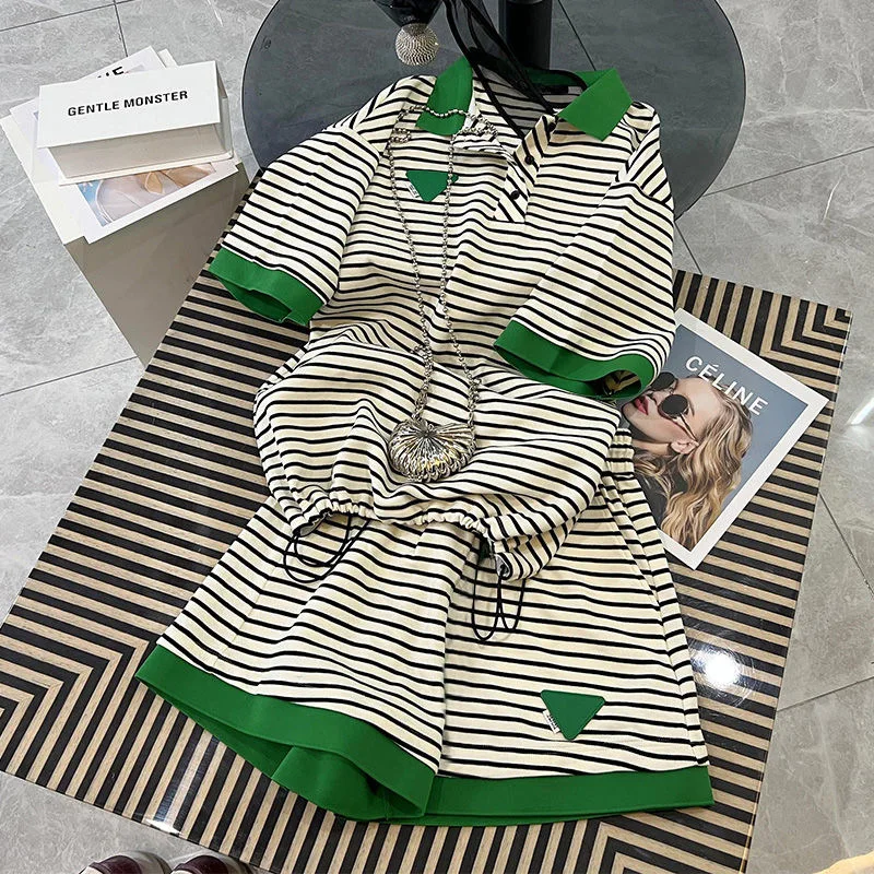 بدلة رياضية للربيع والصيف، قميص بولو مخطط فضفاض، بأكمام قصيرة، تي شيرت شورت كاجوال، طقم مكون من قطعتين