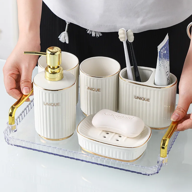 Haus & Garten - haushalt Handelswaren - Produkte des Badezimmers - bad Becher