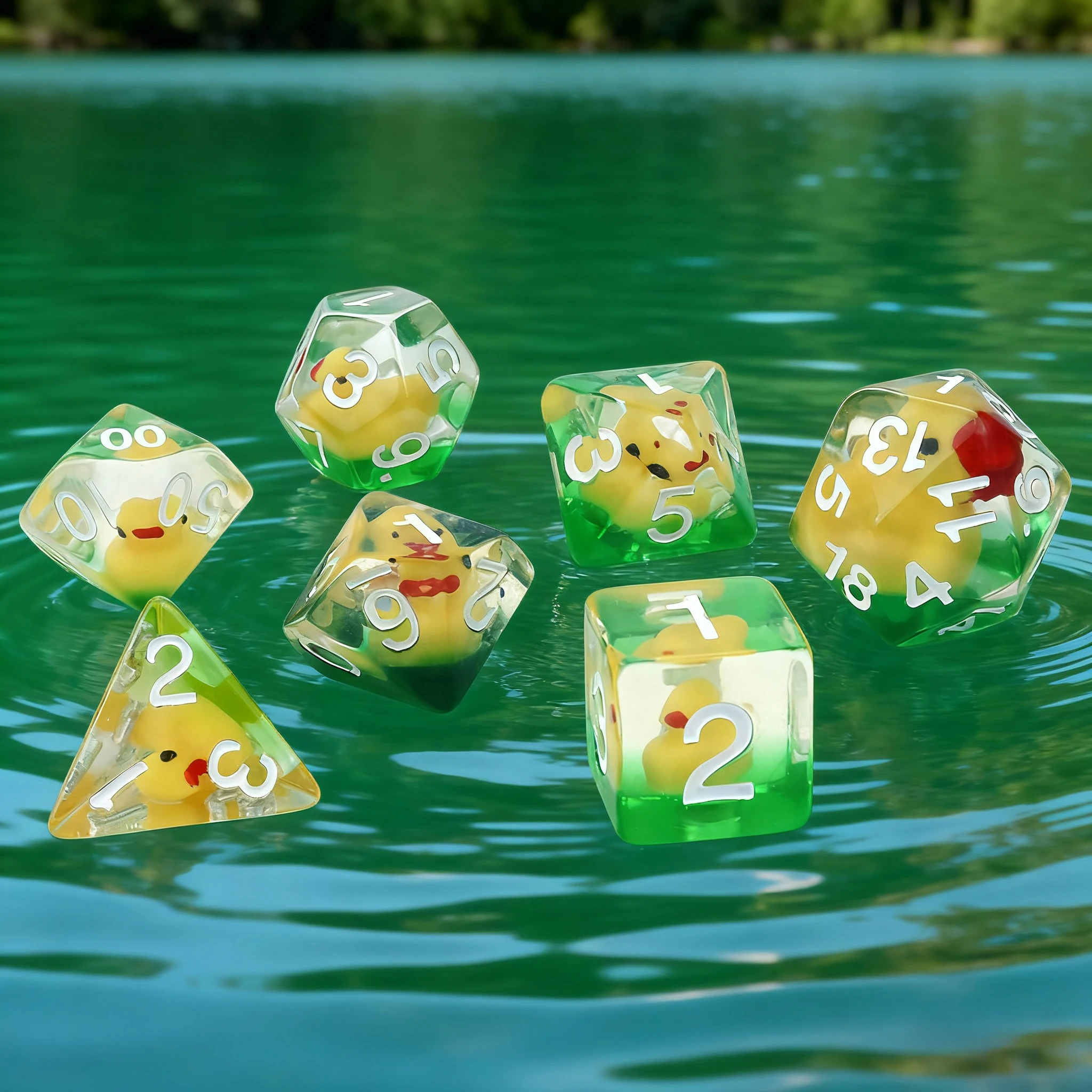 مجموعة من 7 نرد راتينج شفاف مع تصميم بطة صفراء كرتونية وأرقام بيضاء لألعاب الحفلات وإكسسوارات الألعاب #3