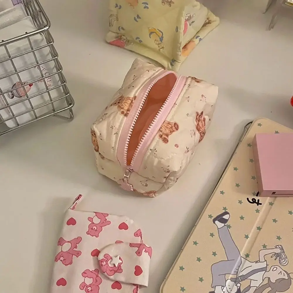 

Kawaii Cartoon Bear Makeup Bag Jewelry Lipstick Storage Travel Organizer Cosmetic Bag Large Capacity Portable Washbag