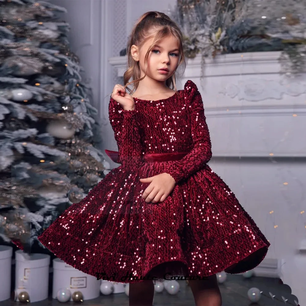 

Burgundy Full Sleeve Flower Girls Dresses with Sequined 2023 Tiered Velvet Christmas Gowns Ttutu Knee Length فلور فتاة اللباس