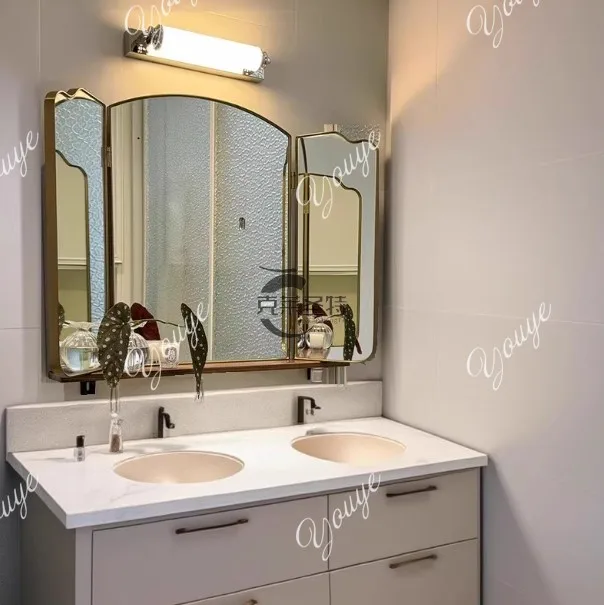 French tri-fold mirror retro wall-mounted bathroom mirror desktop desktop folding wall decorative mirror