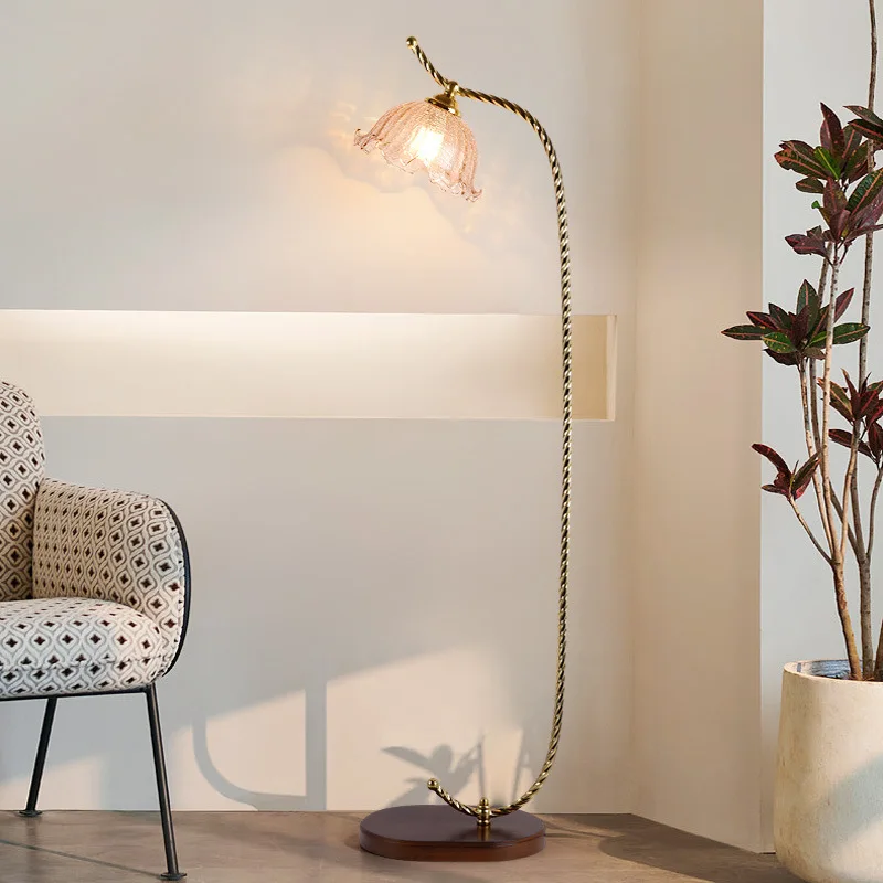 

Retro glass American atmosphere table lamp medieval wedding creative living room floor lamp bedroom bedside Internet