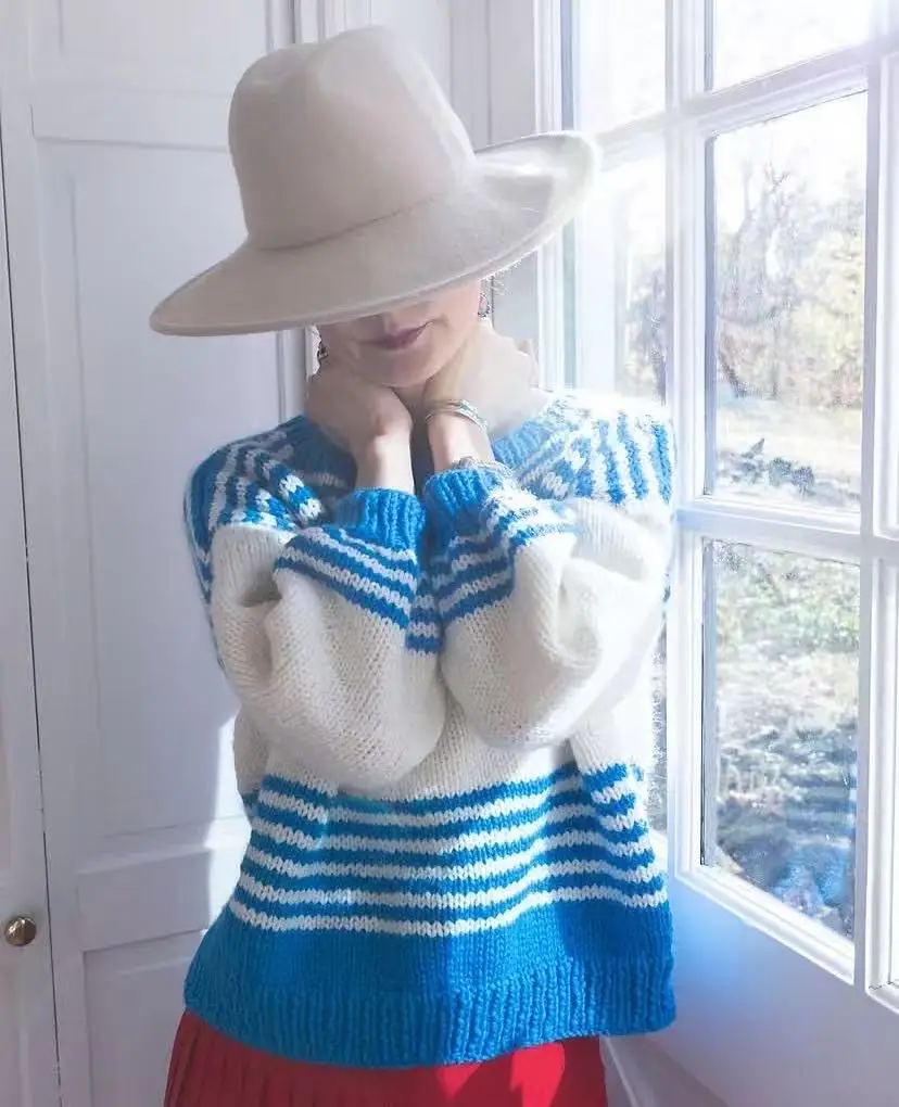 Korean loose striped knitted sweater, retro lazy versatile long sleeved top, stylish Korean version color blocked