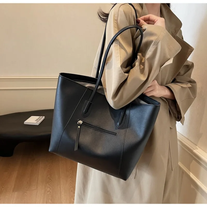 New Popular Fashion Large-capacity Tote Bag for Women Simple Stylish Single-shoulder Handbag Lady Underarm Bag Bolsas Feminina