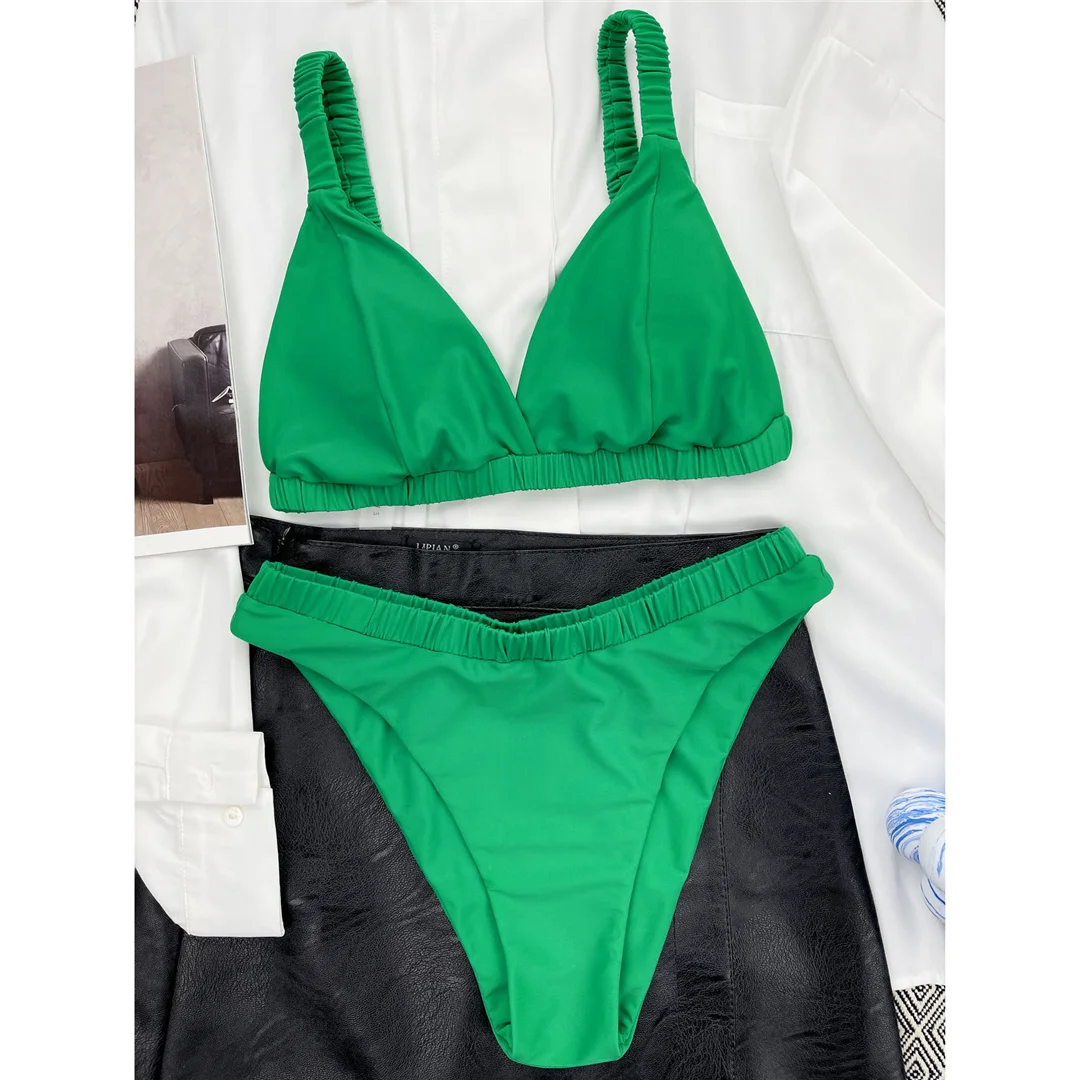 Neuer, geraffter, gepolsterter Bikini mit mittelhohem Bund, Damen-Badeanzug, zweiteiliges Bikini-Set, Badebekleidung, Badeanzug für Damen, Modell V3733. – Detail 9
