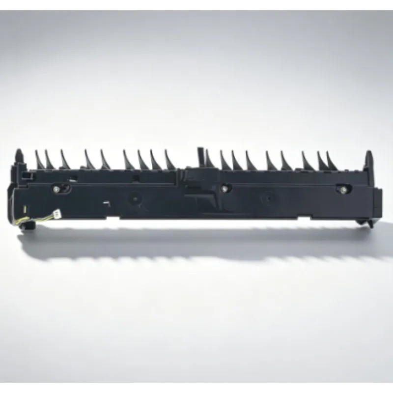 

JC95-01509A Боковая крышка выходного устройства для HP серий E72525, E72530, E72535, M72625, M72630, E77830, E77822, E77825