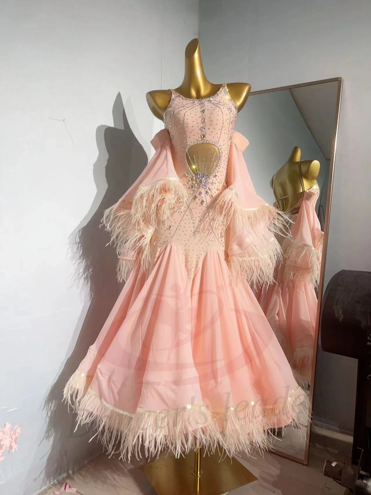 Bailarina latina, falda rosa moderna de felpa personalizada de alta gama para adultos y niños, vestido de actuación de piedra AB de Samba con precisión