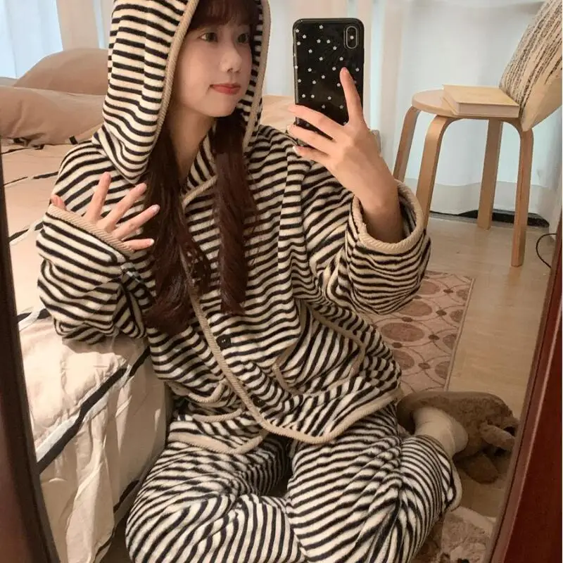 

Коралловый бархатный пижамный комплект с капюшоном для девочек, полосатая одежда принцессы с длинными рукавами для отдыха, сохраняющая тепло, осенне-зимняя домашняя одежда, верхняя одежда