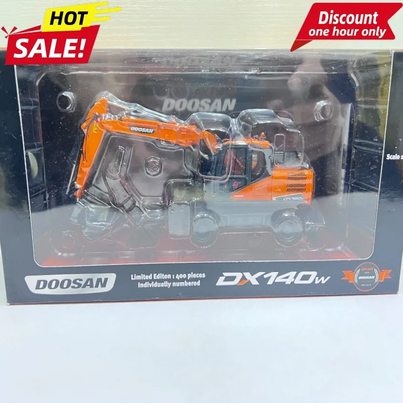

UH8134 1:50 for DOOSAN DX160W Wheeled Excavator Forklift Alloy Engineering Vehicle Model