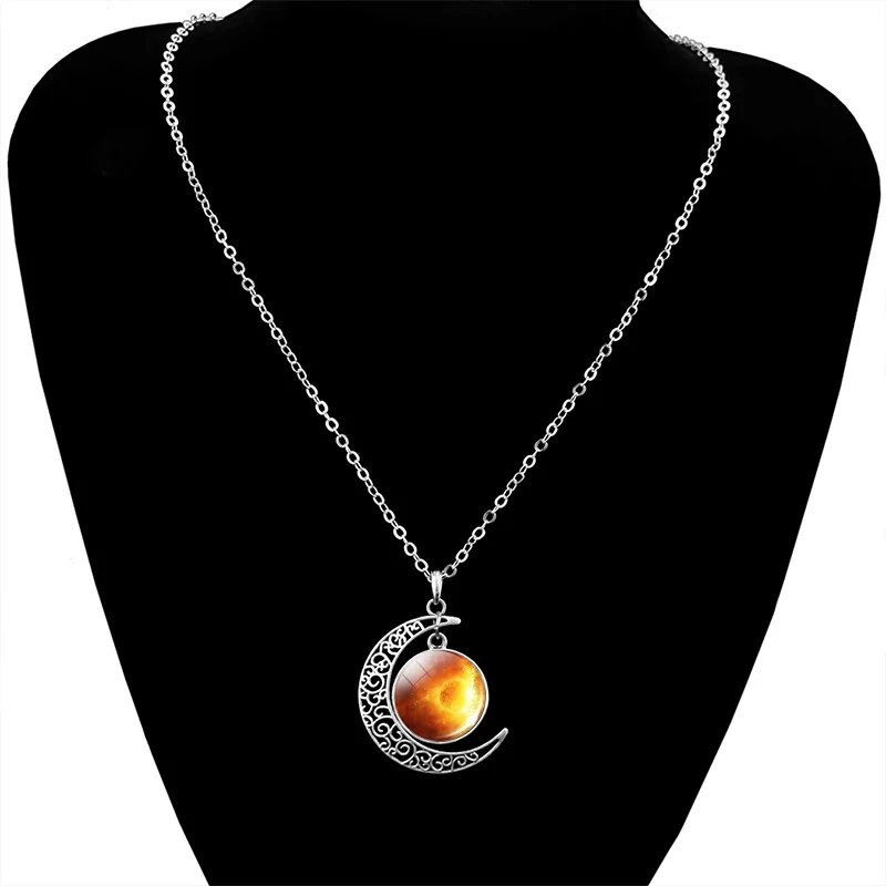 Luminous Solar System Planet Crescent Necklace Moon Earth Sun Pendant Jewelry Fashion Woman Chain Necklace Gift Glow In The Dark