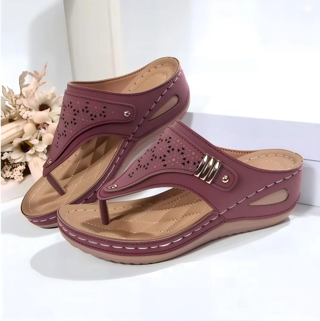 

Women's Flat Thong Sandals – Perforated Breathable Casual Summer Shoes